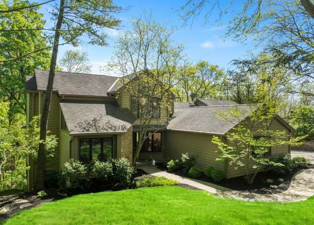Property at 6121 Lakota Dr, Madeira, OH 45243, 5 beds, 4 baths