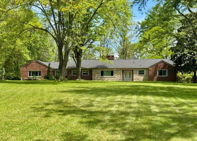 Property at 413 N Marshall Rd, Middletown, OH 45042, 3 beds, 2 baths