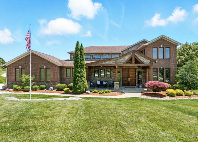 Property at 4662 Summit Oak Ln, Green Twp, OH 45248, 5 beds, 4.5 baths