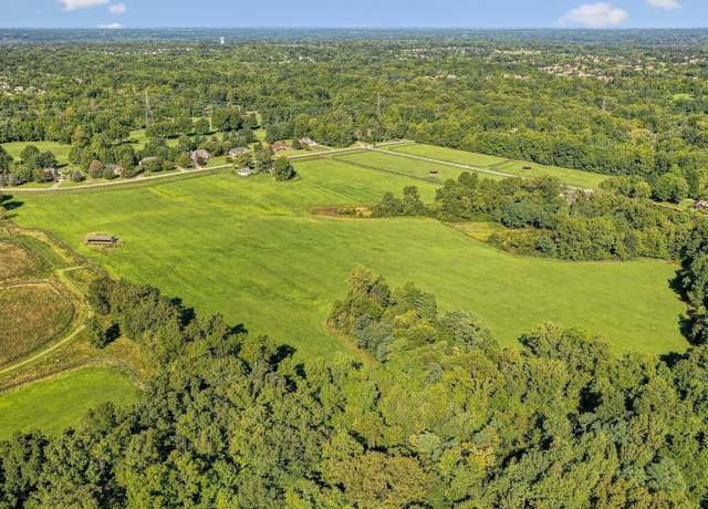 Property at 3 Stone Pillars Ct, Goshen Twp, OH 45140