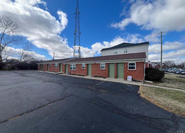Property at 1010 Arrowhead Dr, Oxford, OH 45056, 10 beds, 4 baths