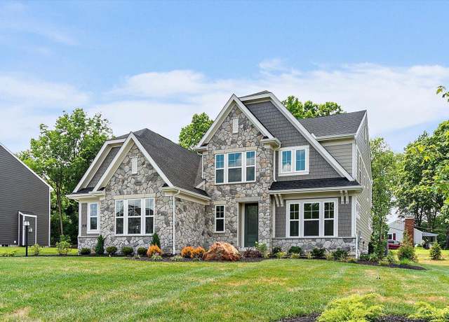 Property at 15 Wadestone Ln, Springboro, OH 45066, 3 beds, 2.5 baths