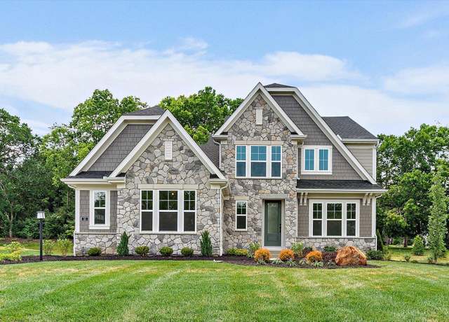 Property at 15 Wadestone Ln, Springboro, OH 45066, 3 beds, 2.5 baths