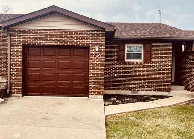 Property at 118 Springlake Ave Unit middl, Hillsboro, OH 45133, 2 beds, 1.5 baths