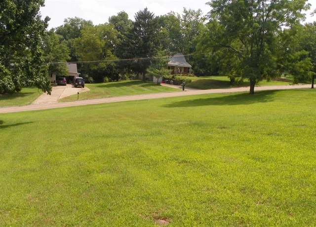 Property at 2 Ebenezer Rd, Green Twp, OH 45248