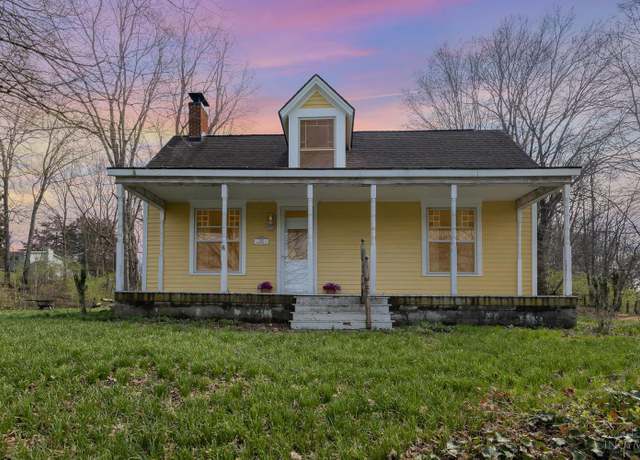 Property at 232 N First St, Clarksville, OH 45113, 3 beds, 1 bath