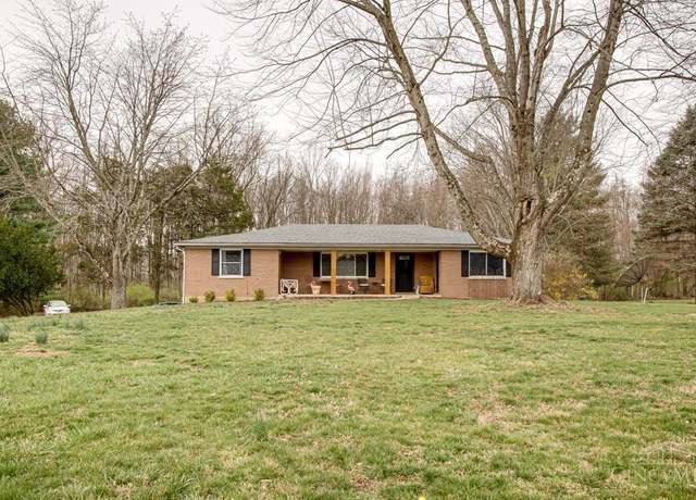 Property at 6715 Oakland Rd, Goshen Twp, OH 45140, 4 beds, 2 baths