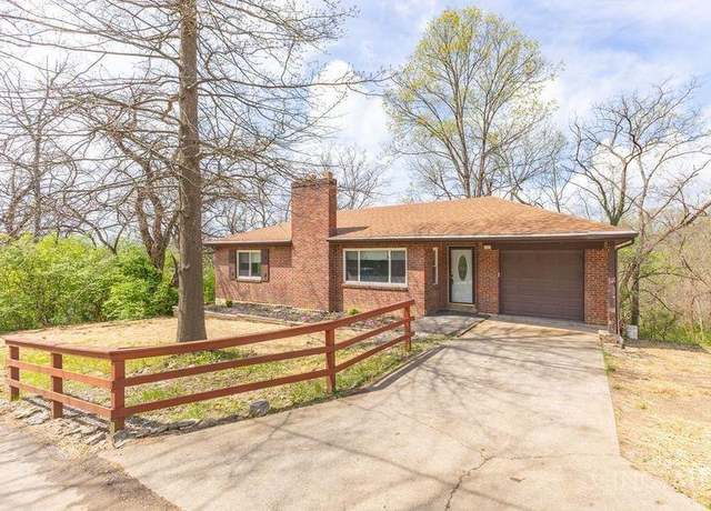 Property at 5441 Lanius Ln, Cincinnati, OH 45224, 2 beds, 1 bath