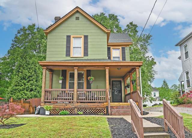Property at 4719 Castle Pl, Cincinnati, OH 45227, 3 beds, 3 baths