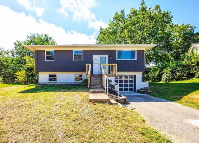 Property at 755 Hanson Dr, Forest Park, OH 45240, 4 beds, 1.5 baths