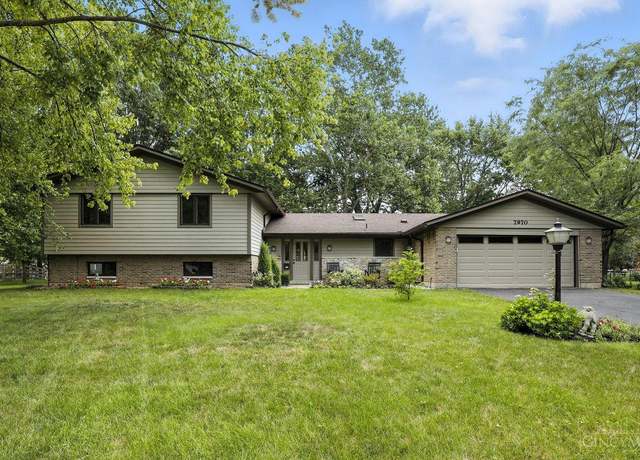 Property at 7970 S Oak Ct, Centerville, OH 45458, 4 beds, 2.5 baths