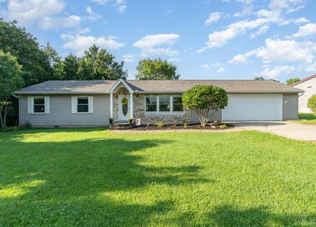 Property at 7900 Strout Rd, Washington Twp, OH 45113, 3 beds, 2 baths