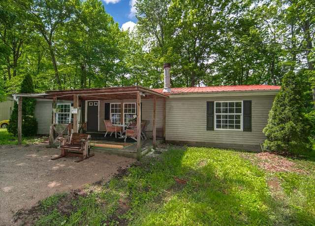 Property at 385 Paulette Ln, Monroe Twp, OH 45144, 3 beds, 2 baths