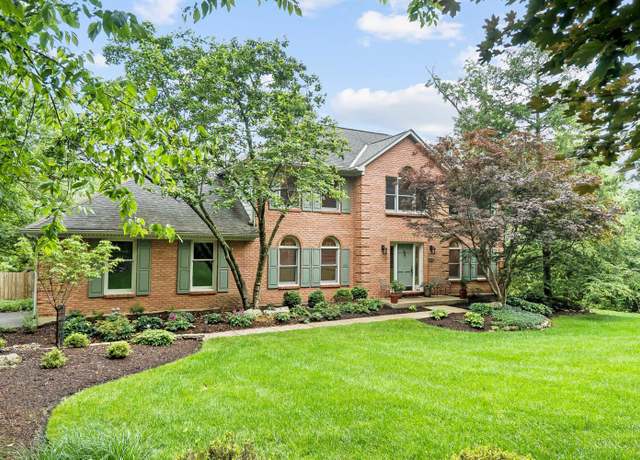 Property at 3057 Fox Den Ln, Anderson Twp, OH 45244, 4 beds, 2.5 baths