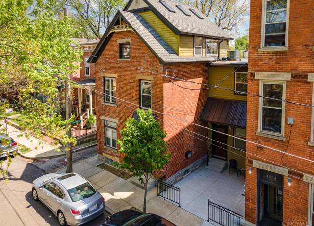 Property at 4208 Williamson Pl, Cincinnati, OH 45223, 3 beds, 2.5 baths
