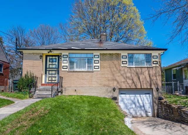 Property at 3926 S Fordham Pl, Silverton, OH 45213, 2 beds, 1 bath