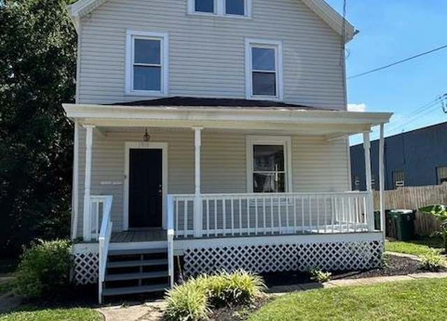 Property at 5919 Bramble Ave, Cincinnati, OH 45227, 3 beds, 1.5 baths