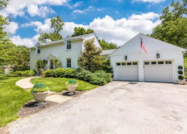 Property at 6550 Drake Rd, Indian Hill, OH 45243, 4 beds, 3.5 baths