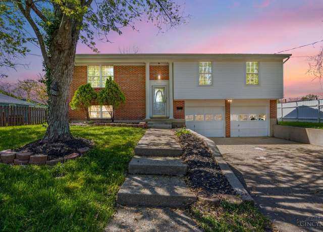 Property at 3805 Walker Ave, Silverton, OH 45213, 3 beds, 2.5 baths
