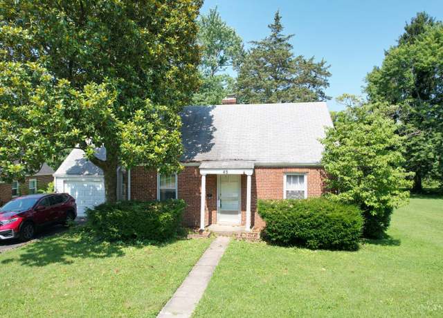 Property at 48 Damon Rd, Greenhills, OH 45218, 3 beds, 2 baths
