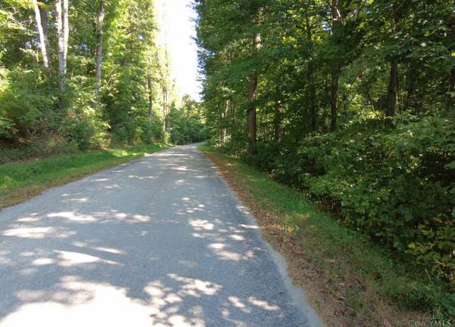 Property at 16 Black Hollow Rd, Franklin Twp, OH 45660