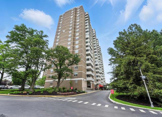 Property at 2444 Madison Rd #1711, Cincinnati, OH 45208, 1 bed, 1.5 baths