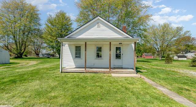 Photo of 6 Walnut St, Mowrystown, OH 45155