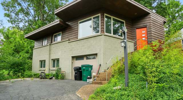 Property at 870 Lafayette Ave, Cincinnati, OH 45220, 2 beds, 2 baths