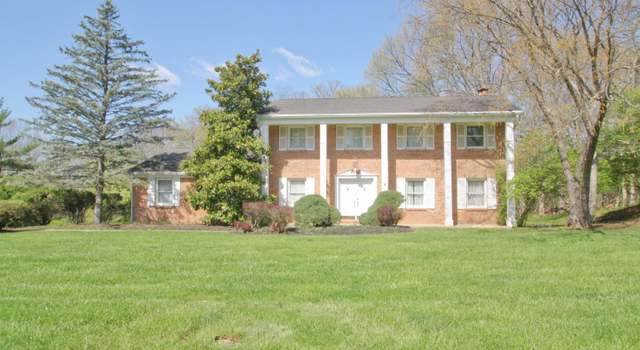 Photo of 2039 Southacres Dr, Green Twp, OH 45233