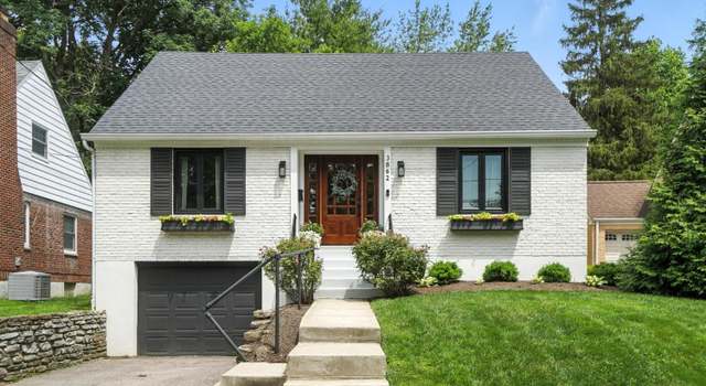 Photo of 3862 Settle Rd, Mariemont, OH 45227