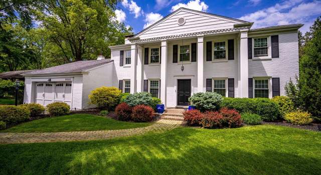 Photo of 9880 Forestglen Dr, Montgomery, OH 45242