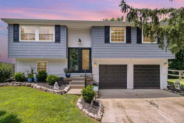 Photo of 6788 Kentford Ct Cincinnati, OH 45233
