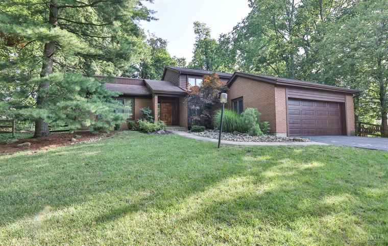 Photo of 613 Genenbill Dr Delhi Twp, OH 45238