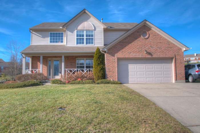 12157 Huntergreen Dr Colerain Twp Oh 45251 Mls 1605626 Redfin