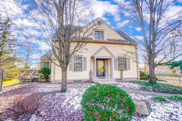 5 Stylish Tiny Houses for Sale in Cincinnati Right Now