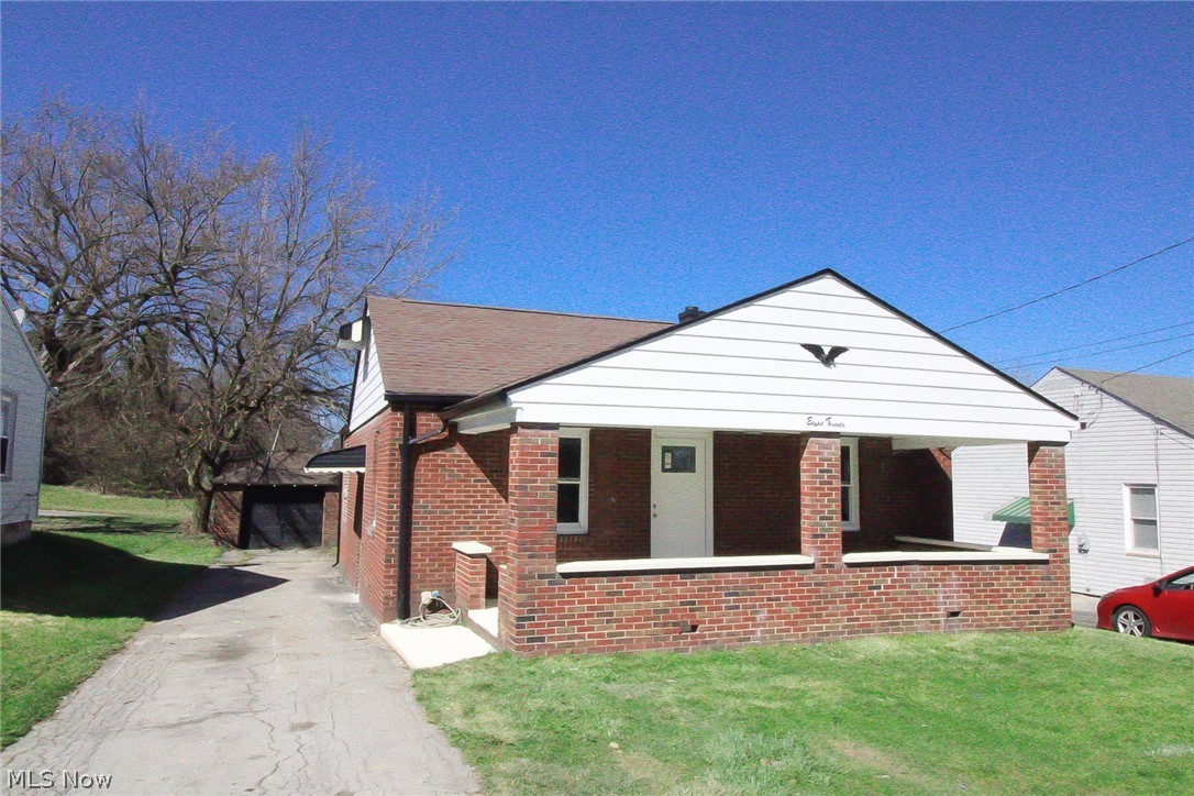 820 Cornell St Youngstown Oh 44502 Mls 5030137 Redfin