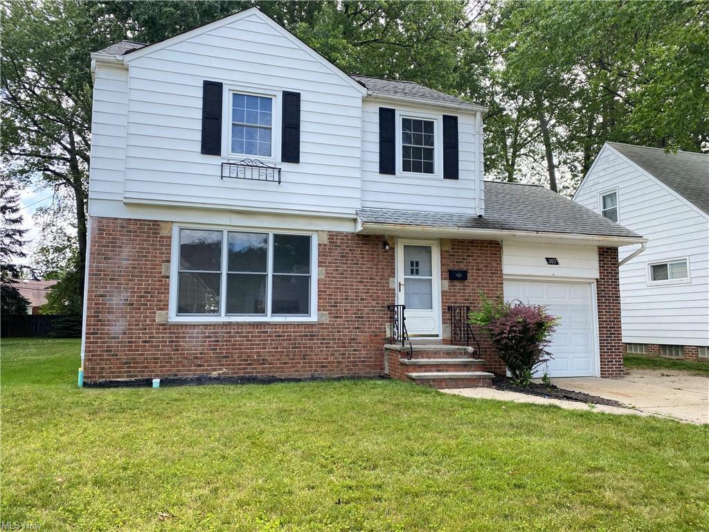 303 E 271st St, Euclid, OH 44132 | MLS# 4294442 | Redfin