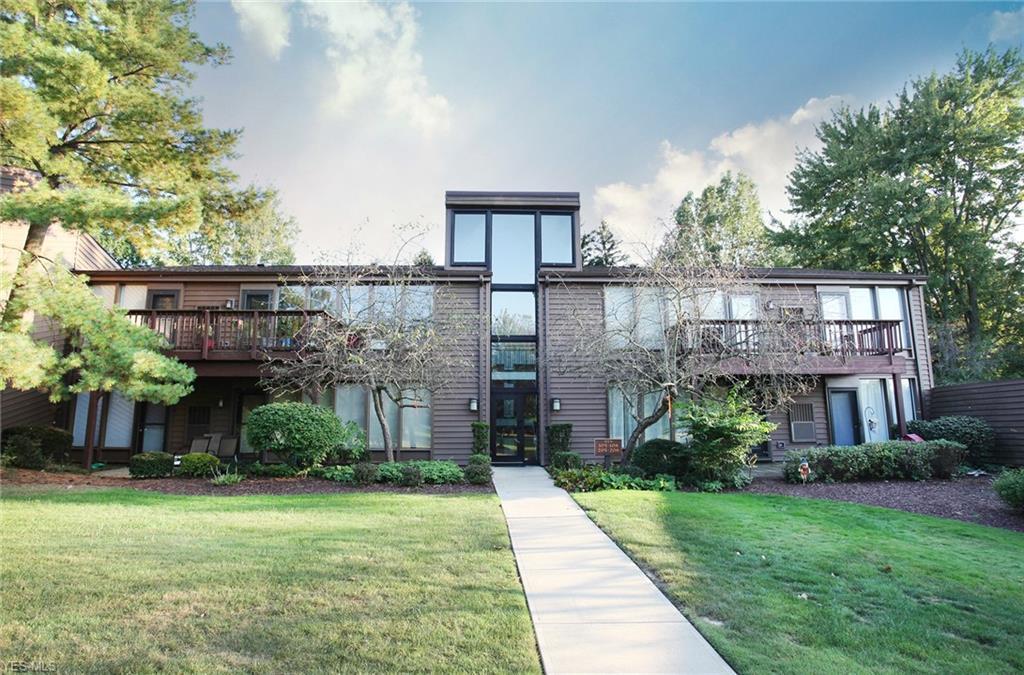 975 Canyon View Rd Unit 208D, Sagamore Hills, OH 44067 MLS 4138954