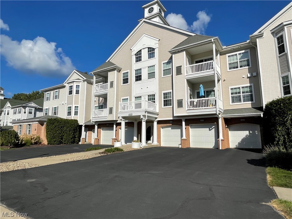 609 Aqua Marine Blvd, Avon Lake, OH 44012 MLS 4490963 Redfin