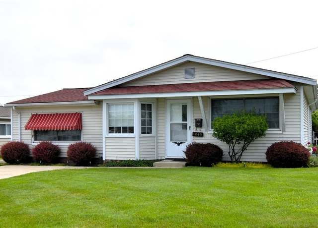 Property at 1845 Eldon Dr, Wickliffe, OH 44092, 3 beds, 2 baths