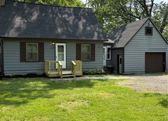 Property at 3772 Pershing Ave, Hubbard, OH 44425, 2 beds, 1 bath
