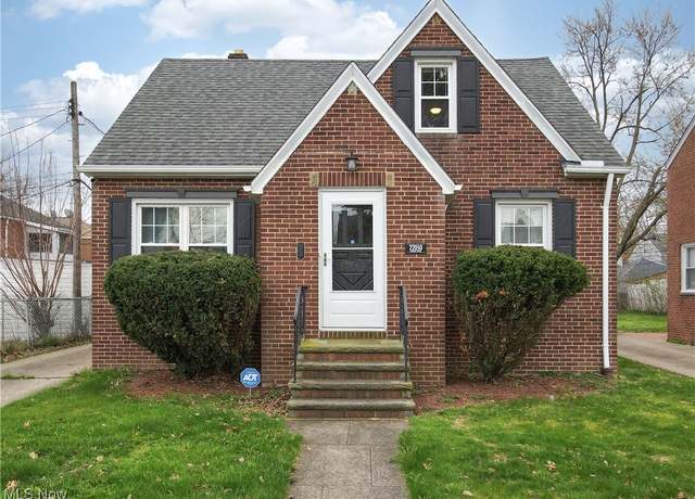 Property at 22050 Kenison Ave, Euclid, OH 44123, 3 beds, 2 baths