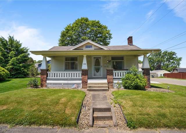 Property at 608 S 14th St, Sebring, OH 44672, 2 beds, 1 bath