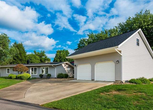 Property at 1630 Marion, Zanesville, OH 43701, 3 beds, 1.5 baths