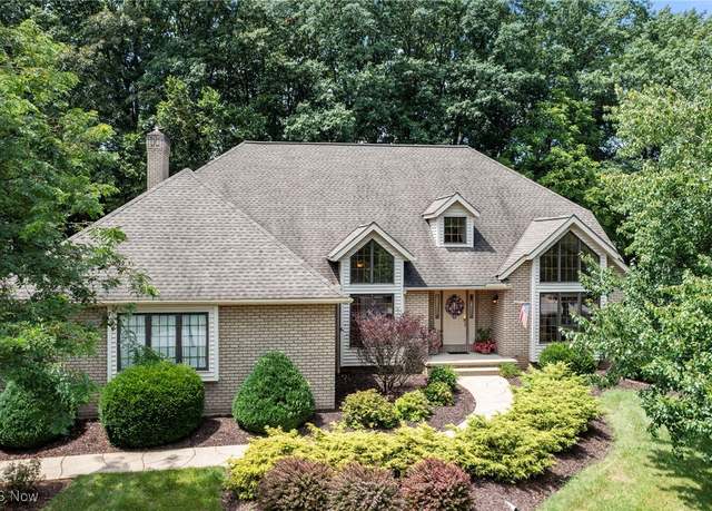 Property at 7750 Hudson Park Dr, Hudson, OH 44236, 4 beds, 3 baths
