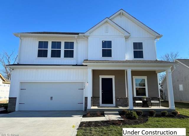 Property at 129 Willow Way, Elyria, OH 44035, 4 beds, 3 baths