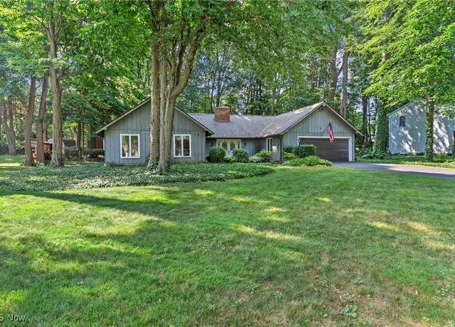 Property at 10243 Cherry Hill Dr, Painesville, OH 44077, 4 beds, 2.5 baths