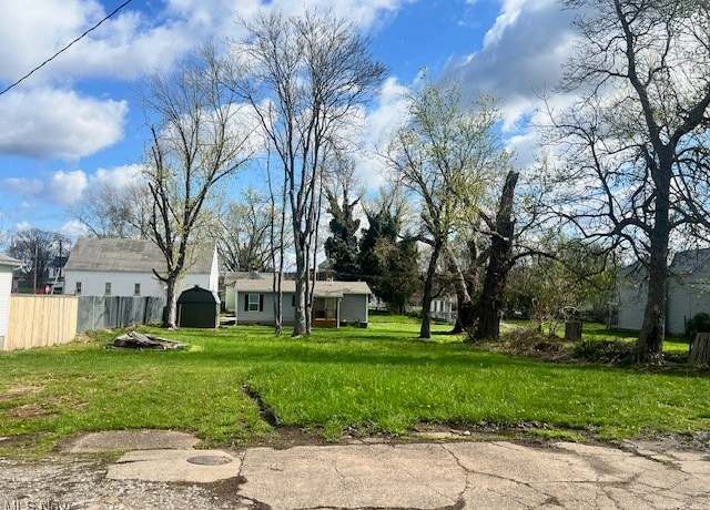 Property at 907-909 14th St, Parkersburg, WV 26101