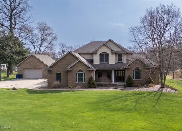 Property at 1115 Portage Line Rd, Mogadore, OH 44312, 4 beds, 3.5 baths