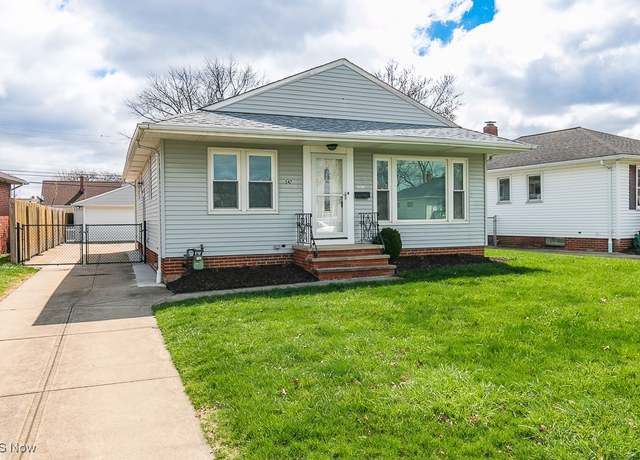 Property at 547 Dickerson Rd, Willowick, OH 44095, 3 beds, 2 baths